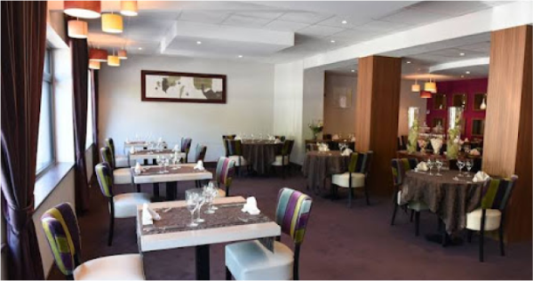 Le restaurant - Le Naomie- restaurant bagnoles de l orne ouvert le dimanche -  restaurant bagnoles de l orne - restaurant la ferté macé - bien manger BAGNOLES-DE-L'ORNE