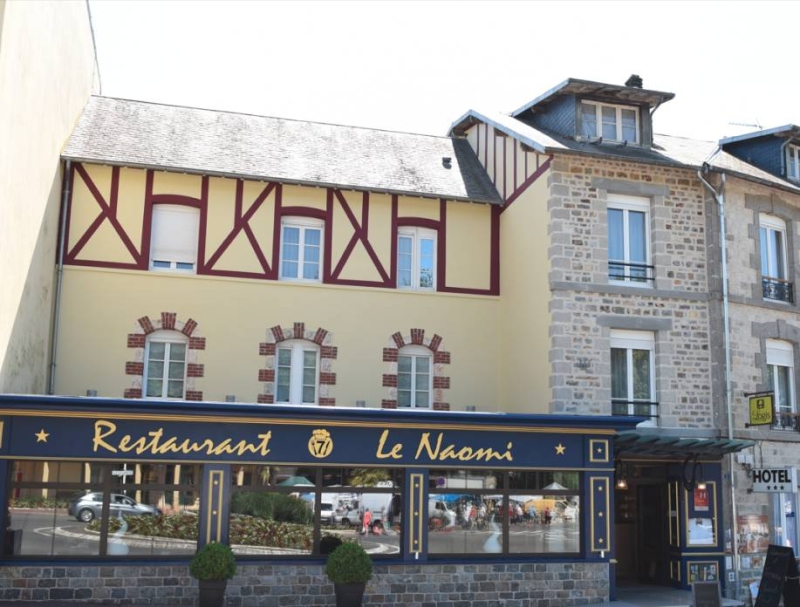 Le restaurant - Le Naomie- restaurant bagnoles de l orne ouvert le dimanche -  restaurant bagnoles de l orne - restaurant la ferté macé - Lac de Bagnoles-de-l'Orne